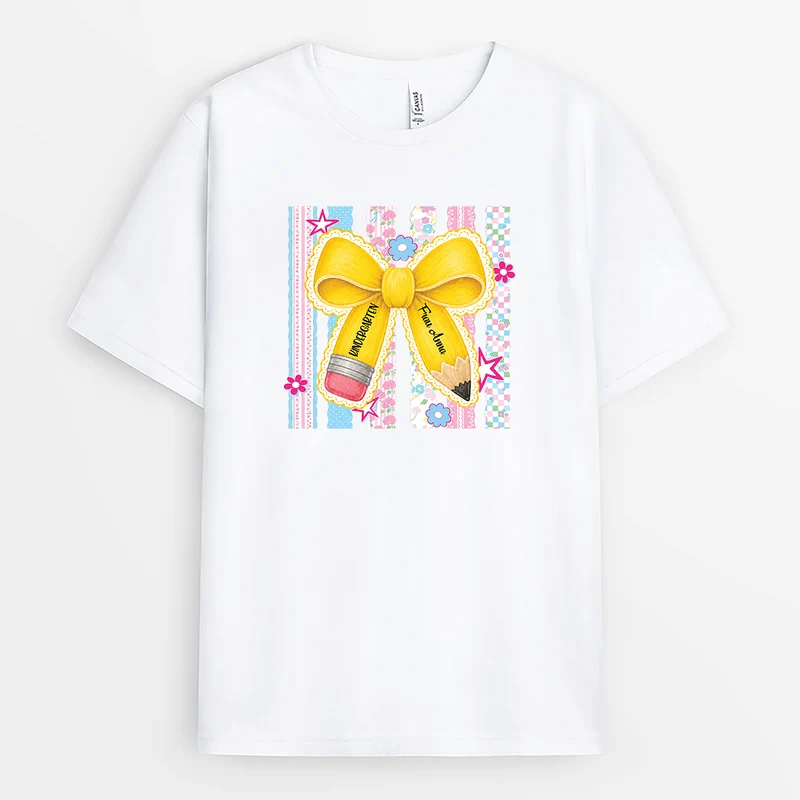 Kindergarten Geschenkschleife Bleistift - Personalisiertes Geschenk Lehrer | T Shirt Weiß