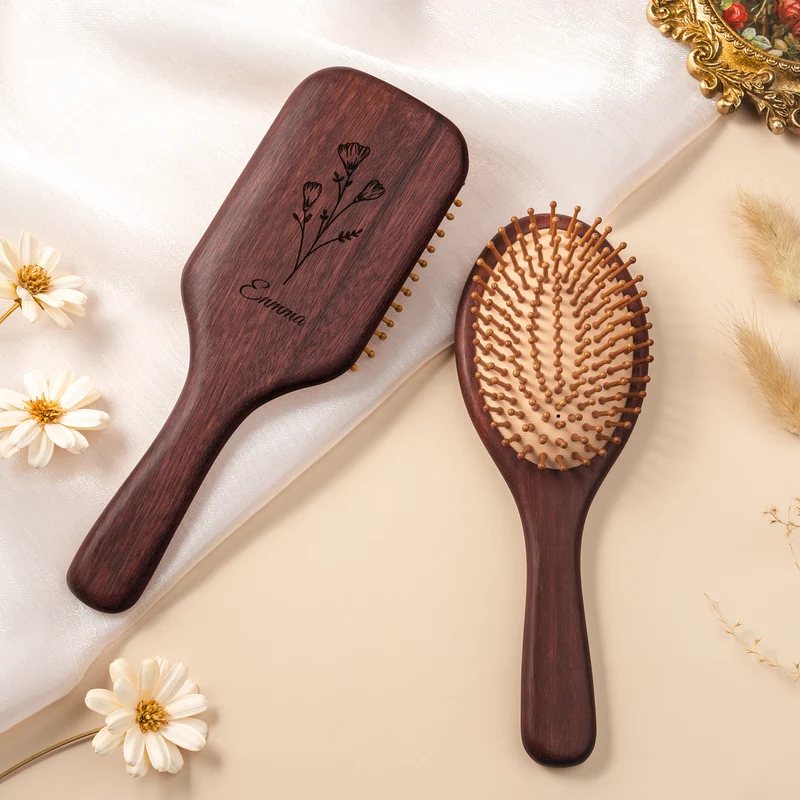 Name & Blume - Personalisierte Geschenke Für Frauen | Sandelholz Haarbürste Mit Gravur
