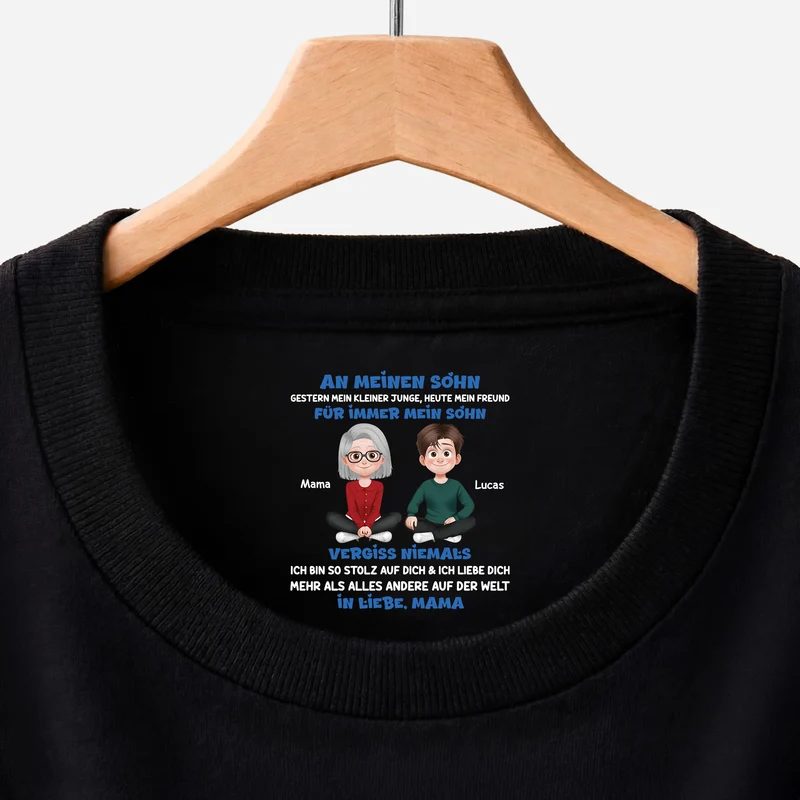 Ich Bin So Stolz Auf Dich & Ich Liebe Dich - Personalisiertes Geschenk | Schwarzes T Shirt Nackenlabel Drucken Sohn Tochter
