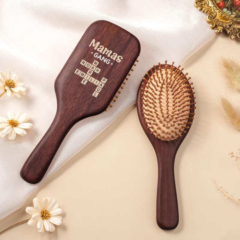 Omas Gang - Personalisiertes Kreuzworträtsel Geschenk | UV Druck Sandelholz Haarbürste Oma/Mama
