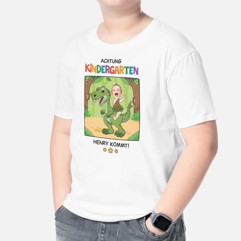Pass Auf Kindergarten Name + Kommt - Personalisiertes Geschenk | T-Shirt für Kinder